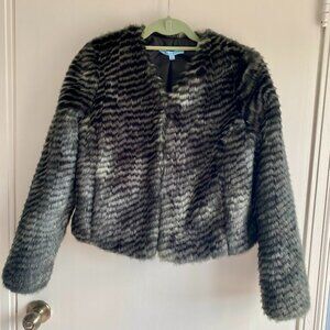 Antonio Melani Faux Fur Cropped Jacket — Plush, Modern & Statement‑Ready